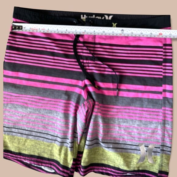 Hurley Pink Grey Black Striped Ombré Board Shorts Kids Size 9 - Picture 1 of 4